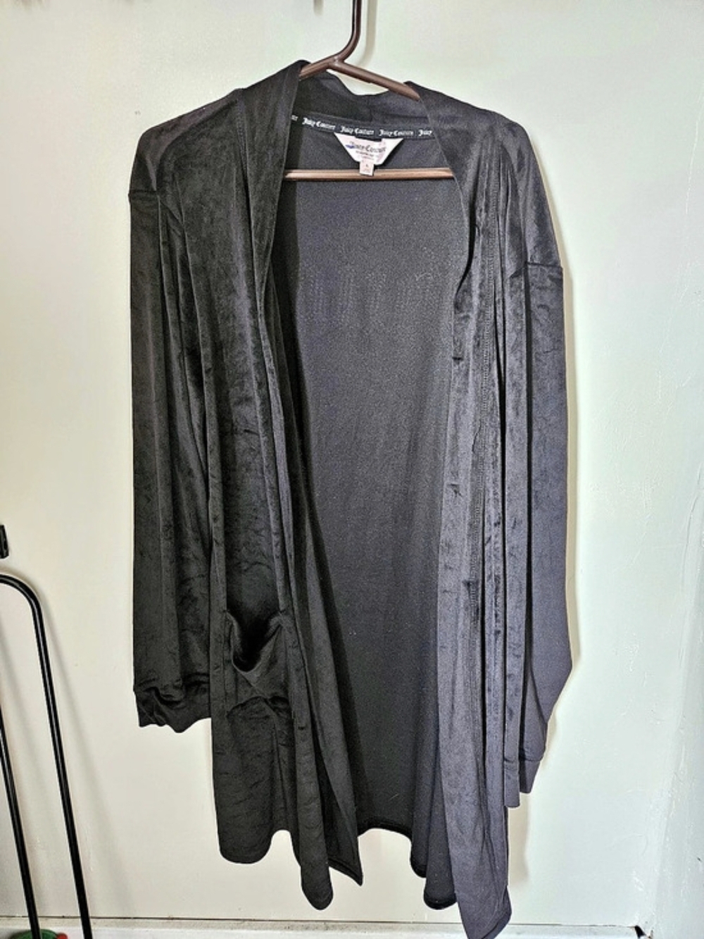 Juicy Couture Black Velour Rhinestone Logo Sleepwear Robe Long Sleeve